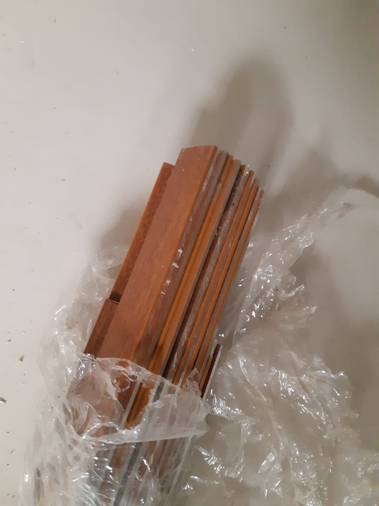 Profilé de finition acier laqué