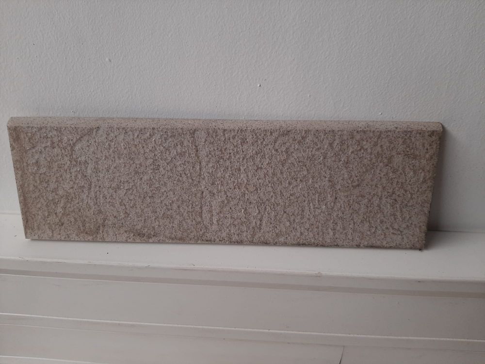 Lot de 30m linéaires de plinthes carrelage