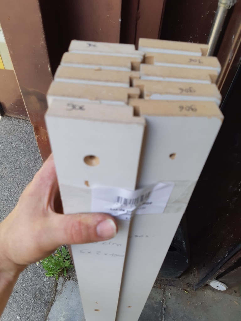 Lot de cimaise MDF 