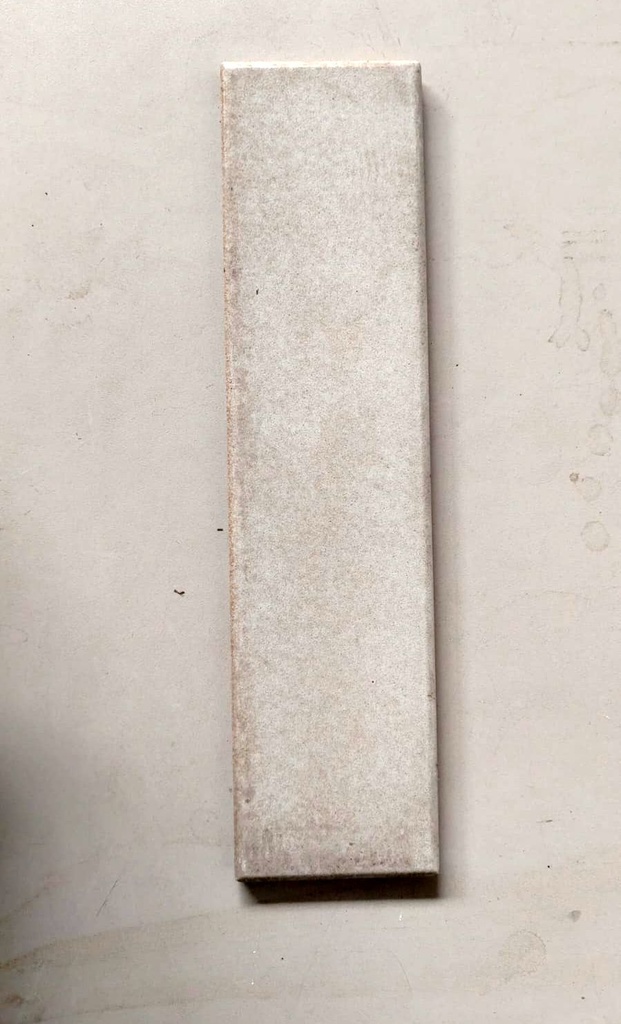 lot de 4,4 m linéaires de plinthes de carrelage crème 