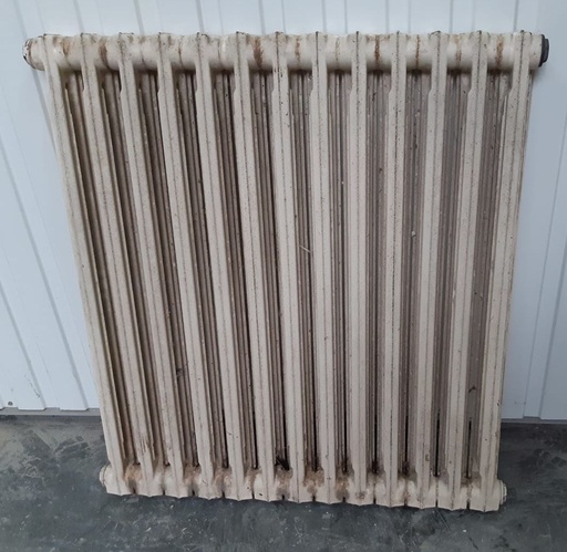 [2025-10-08 17:12:24] Radiateur en fonte
