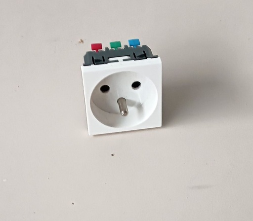[240212PAR004] Prise électrique 16A pour goulotte