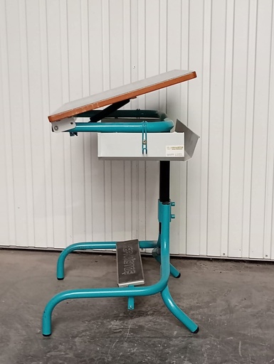 [021026VAL001] Bureau écolier réglable en hauteur